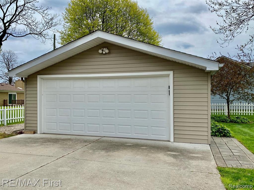 4600 Chicago Road Warren, MI 48092 - Photo 38 of 43