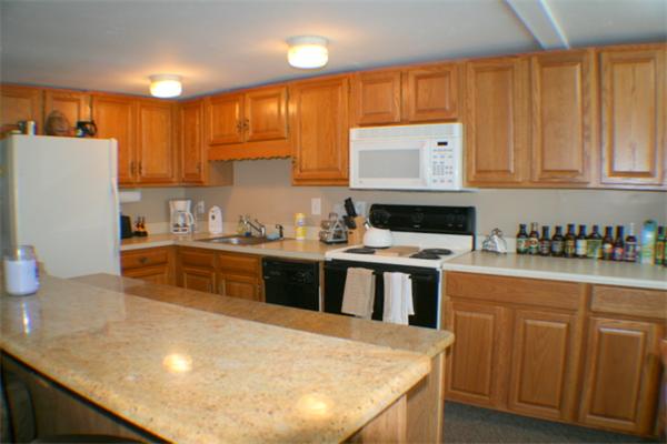 77 Birch Island Road Webster, MA 01570 - Photo 8 of 29 Gallery Image 8