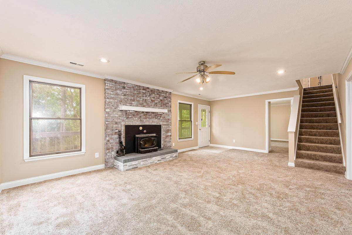 8181 Lewis Center Road Galena, OH 43021 - Photo 23 of 48 Gallery Image 23