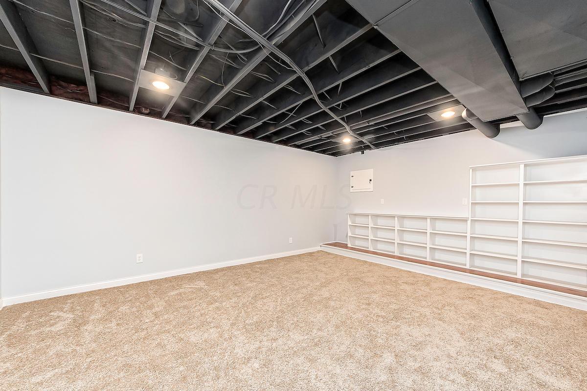 8181 Lewis Center Road Galena, OH 43021 - Photo 45 of 48 Gallery Image 45