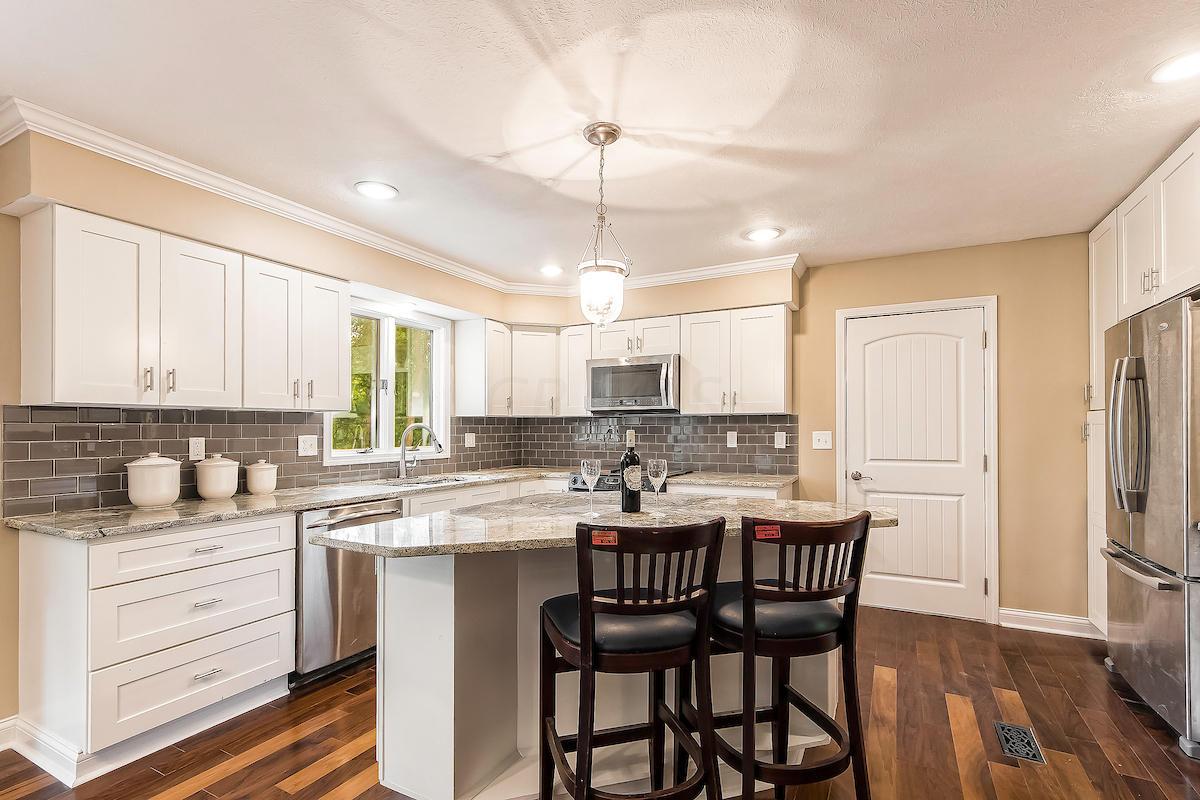8181 Lewis Center Road Galena, OH 43021 - Photo 9 of 48 Gallery Image 9