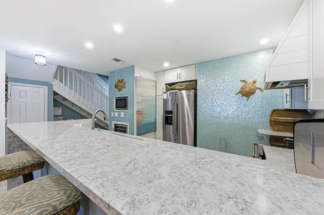 $1,175,000 | 2359 Treasure Isle Drive, Unit 38, Palm Beach Gardens, FL 33410