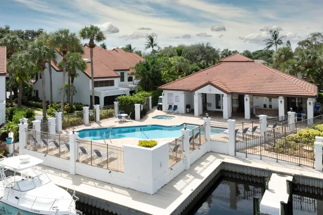 $1,175,000 | 2359 Treasure Isle Drive, Unit 38, Palm Beach Gardens, FL 33410