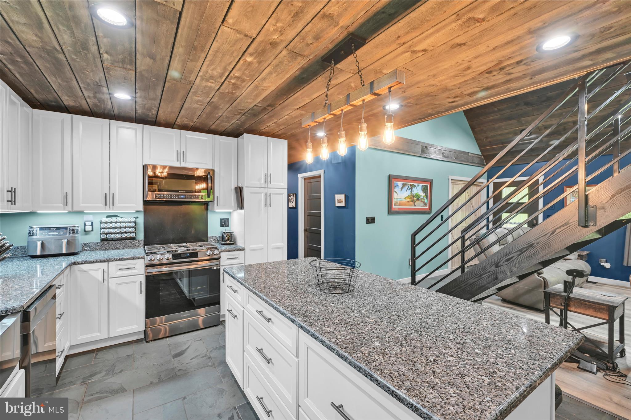 126 Crow Hill Road Barto, PA 19504 - Photo 10 of 60 Kitchen