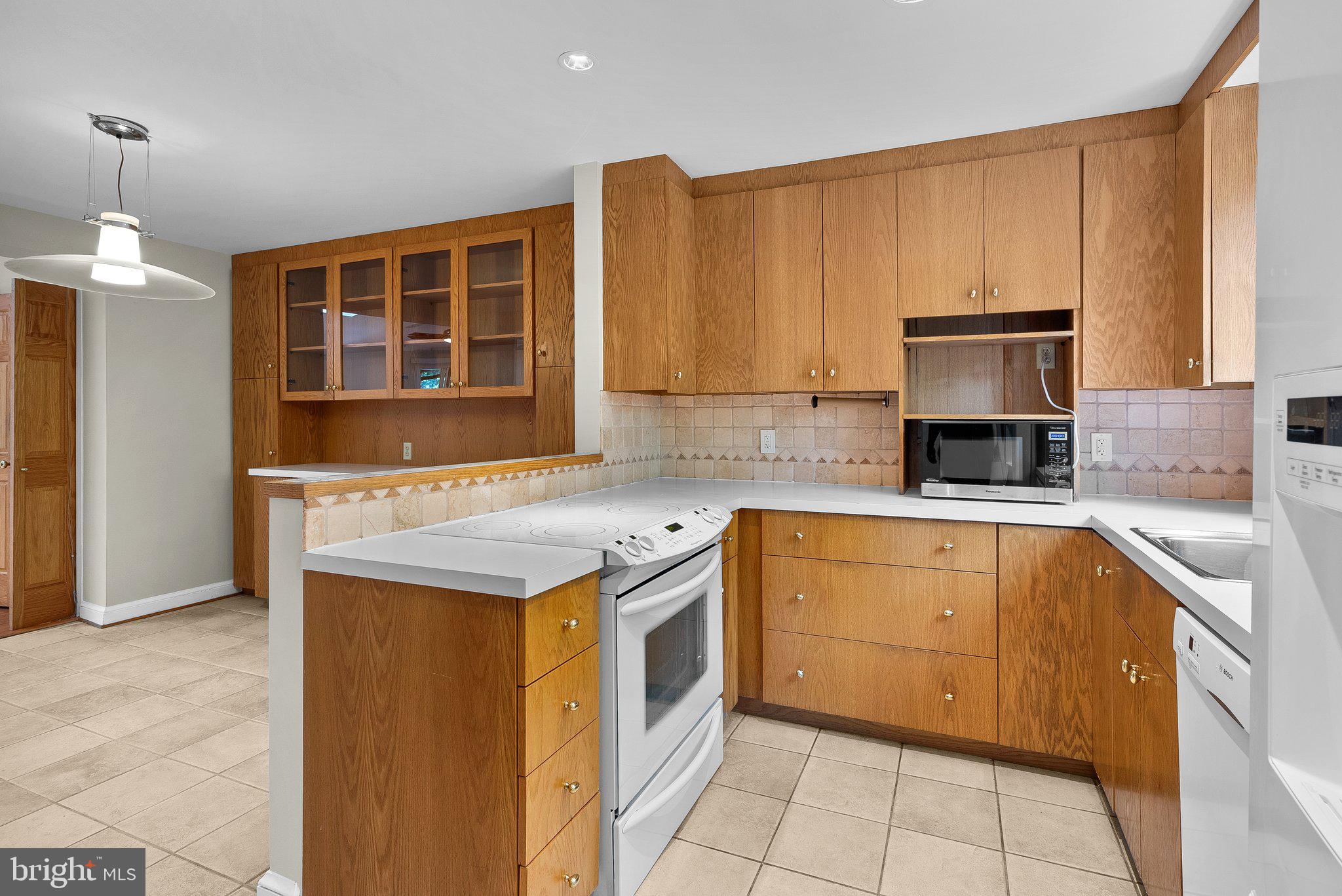 17 Ridge Road Greenbelt, MD 20770 - Photo 12 of 35 Excess Built-ins, Counter space & Cabinetry