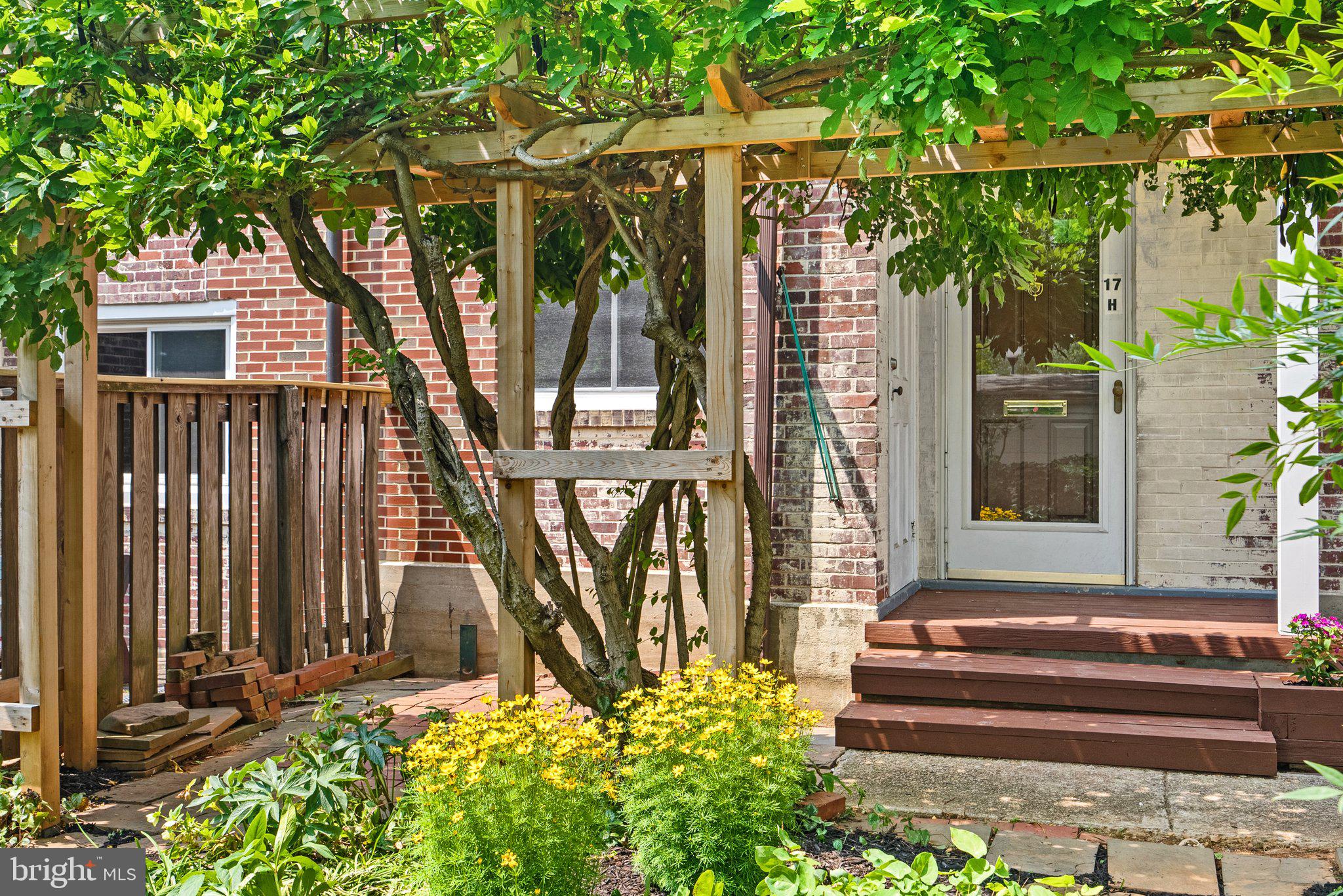 17 Ridge Road Greenbelt, MD 20770 - Photo 4 of 35 Outdoor Patio