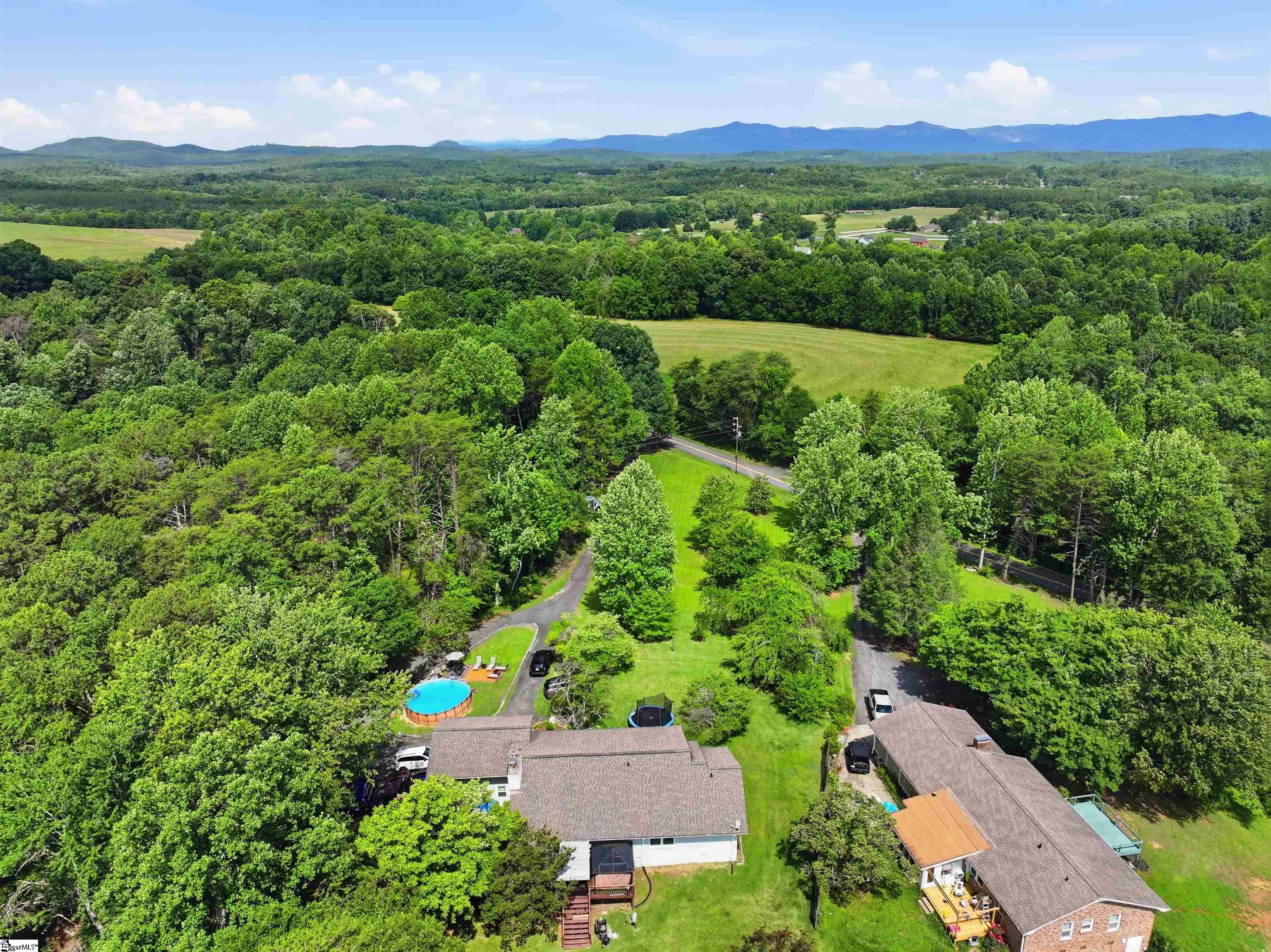 196 Raines Road Easley, SC 29640 - Photo 14 of 41