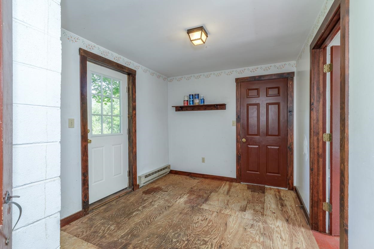 2 Raymond Road Deerfield, NH 03037 - Photo 26 of 53