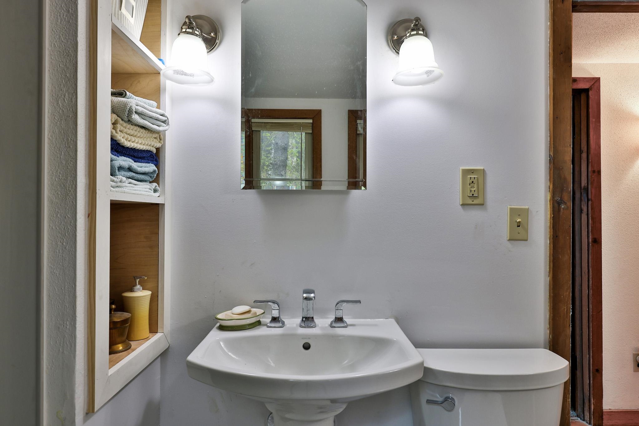 208 Great Hawk Road Rochester, VT 05767 - Photo 35 of 43