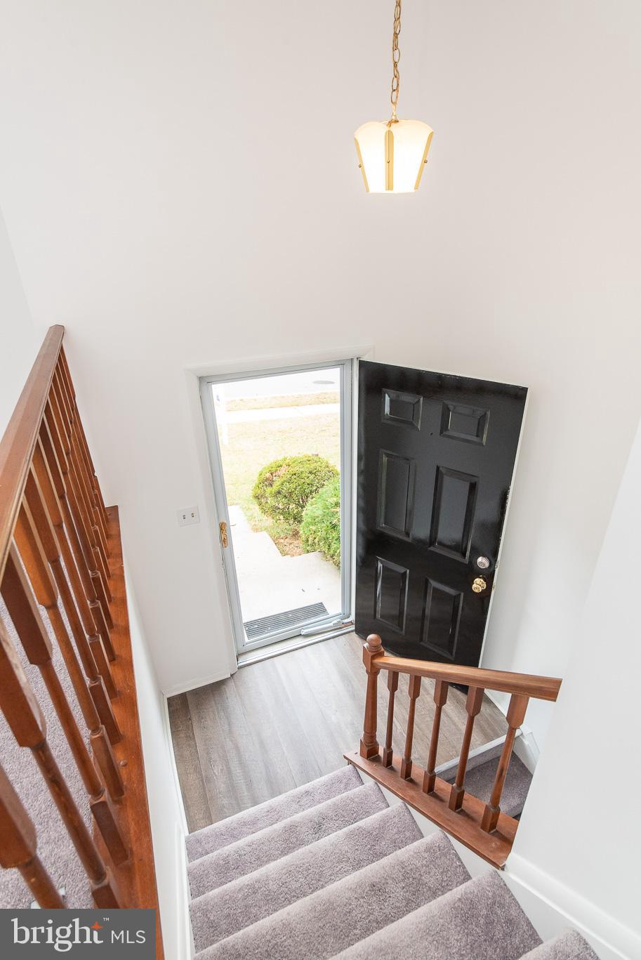 247 Sandhill Road Baltimore, MD 21221 - Photo 3 of 41 entrance stairwell