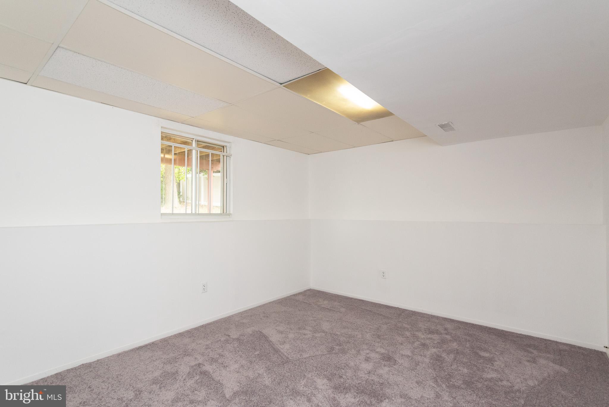 247 Sandhill Road Baltimore, MD 21221 - Photo 21 of 41 Basement den