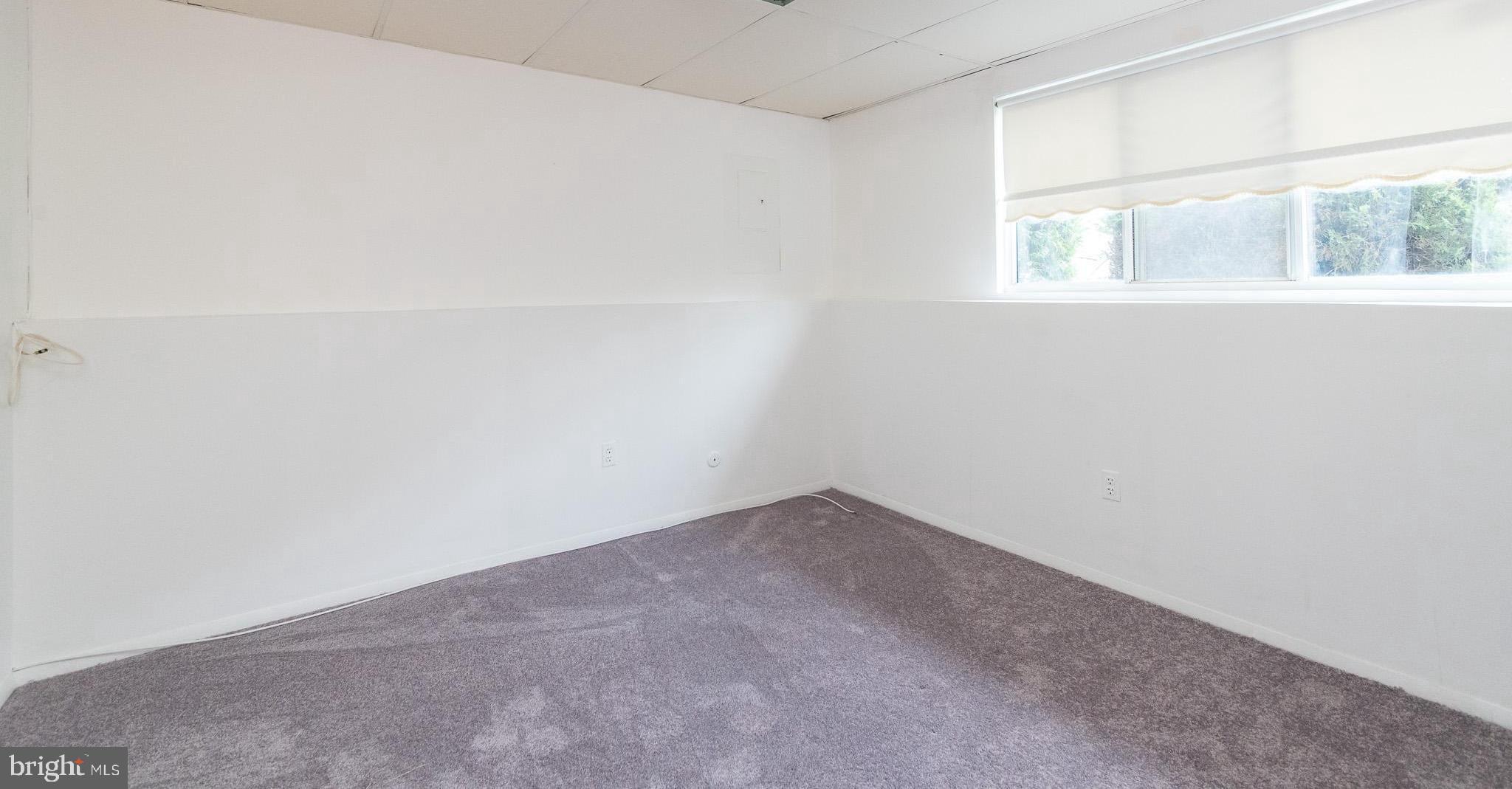 247 Sandhill Road Baltimore, MD 21221 - Photo 25 of 41 Basement bedroom