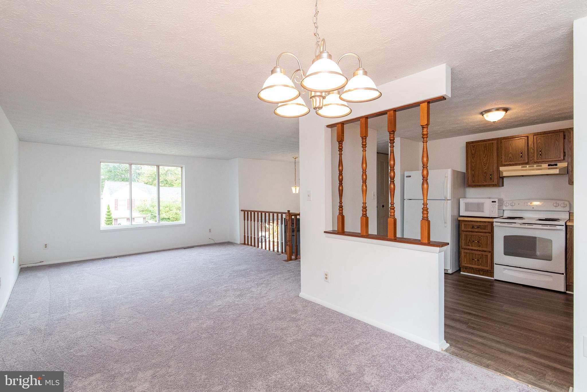 247 Sandhill Road Baltimore, MD 21221 - Photo 8 of 41 dining/living room