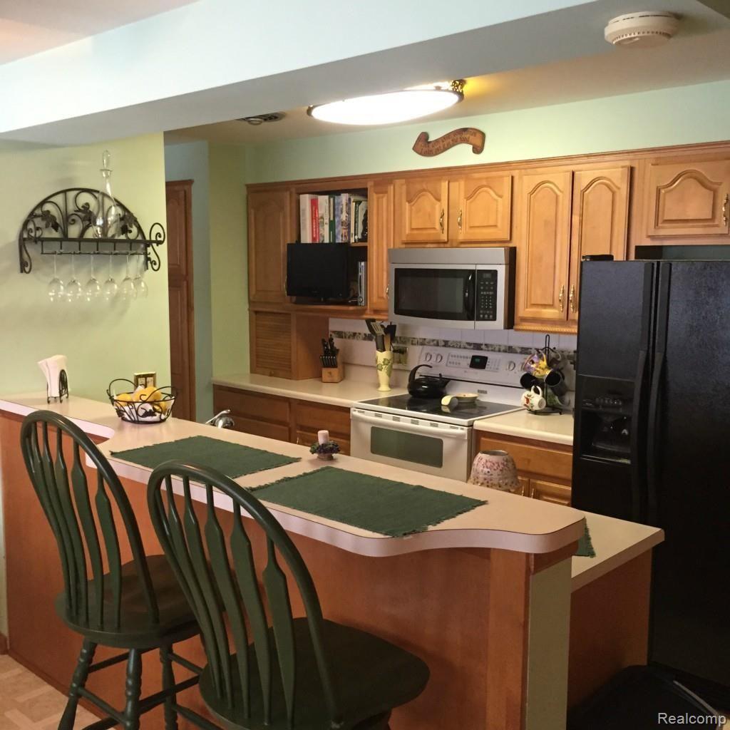 3050 Riverside Drive Port Huron, MI 48060 - Photo 17 of 51 IMG_2736.jpg