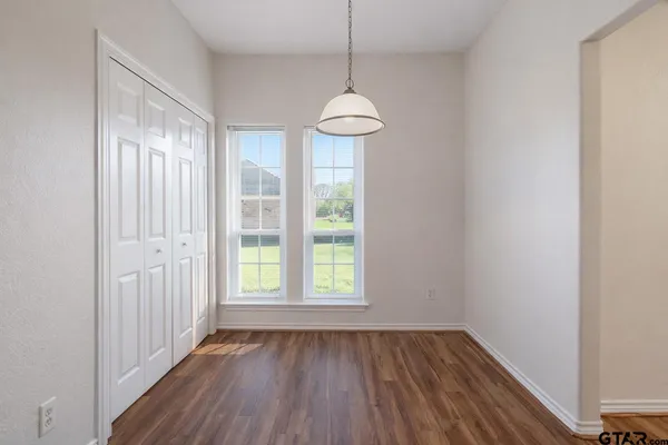 $295,000 | 904 Mockingbird Lane, Whitehouse, TX 75791