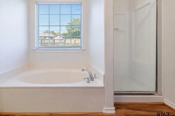 $295,000 | 904 Mockingbird Lane, Whitehouse, TX 75791