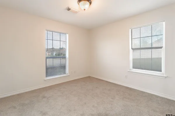 $295,000 | 904 Mockingbird Lane, Whitehouse, TX 75791