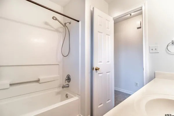 $295,000 | 904 Mockingbird Lane, Whitehouse, TX 75791