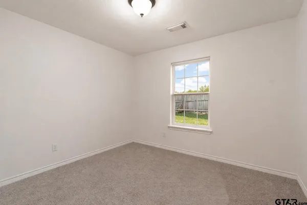 $295,000 | 904 Mockingbird Lane, Whitehouse, TX 75791