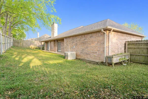 $295,000 | 904 Mockingbird Lane, Whitehouse, TX 75791