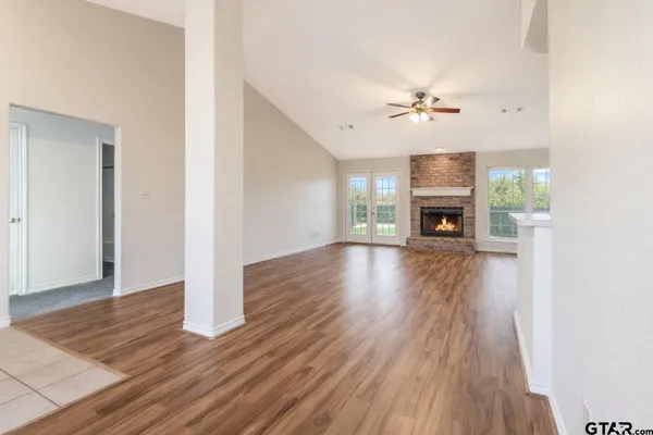 $295,000 | 904 Mockingbird Lane, Whitehouse, TX 75791