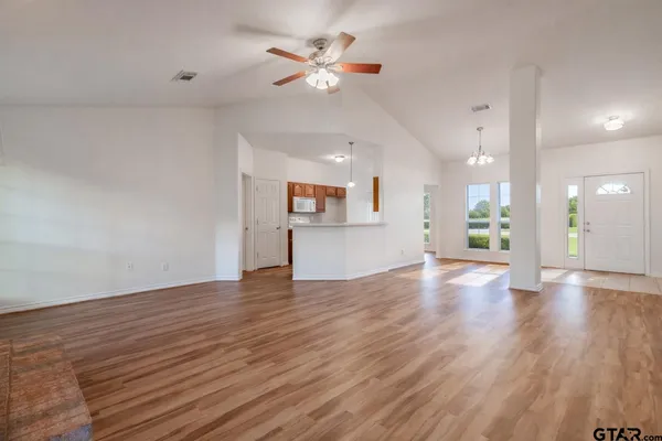 $295,000 | 904 Mockingbird Lane, Whitehouse, TX 75791