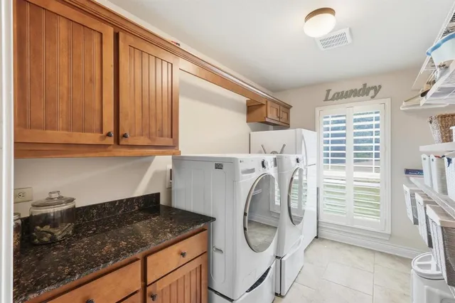 a view of walk in closet