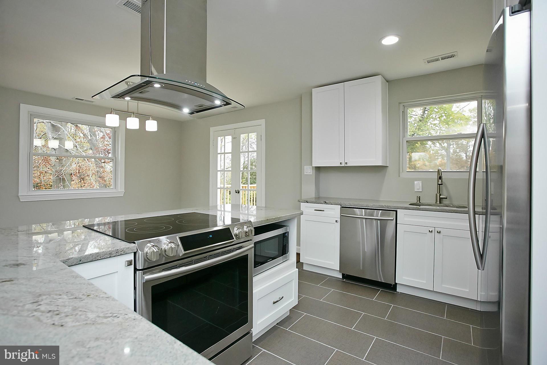 1100 Broadview Road Fort Washington, MD 20744 - Photo 1 of 27 Kitchen