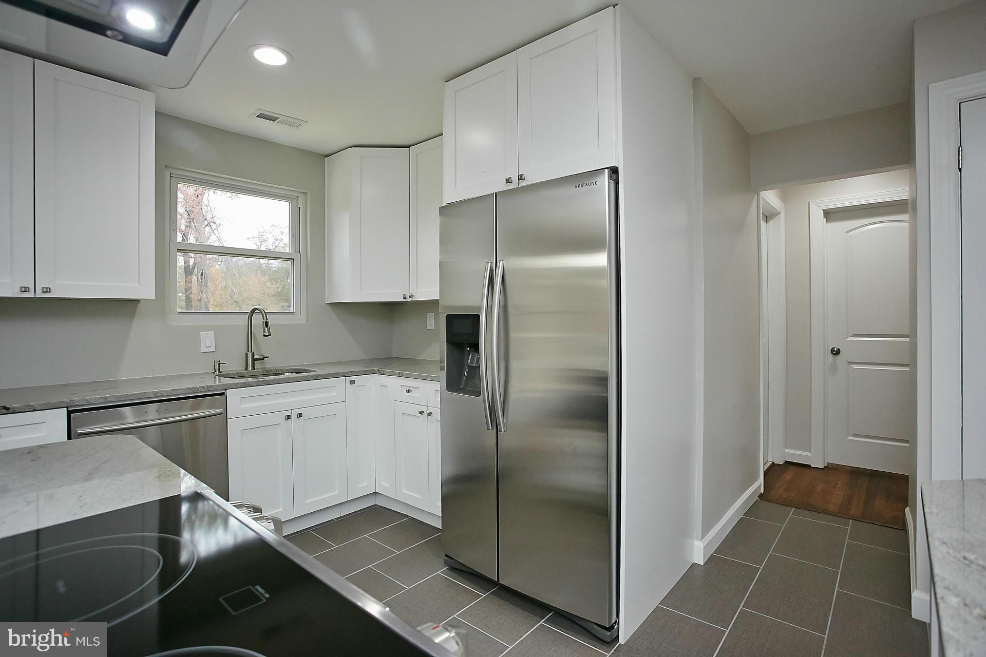 1100 Broadview Road Fort Washington, MD 20744 - Photo 5 of 27 Kitchen