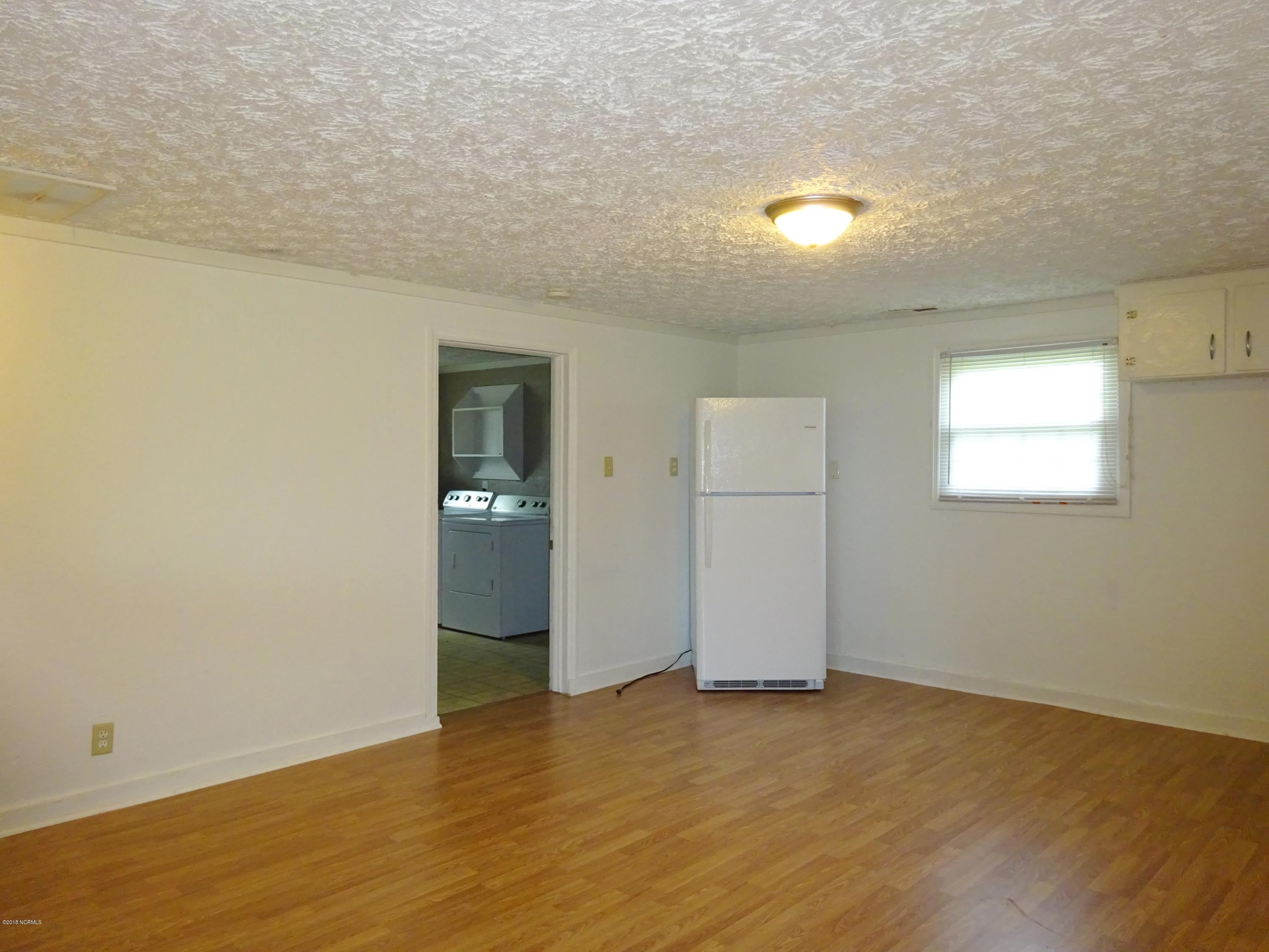 335 Turtle Shell Road Richlands, NC 28574 - Photo 7 of 27 DSC07687