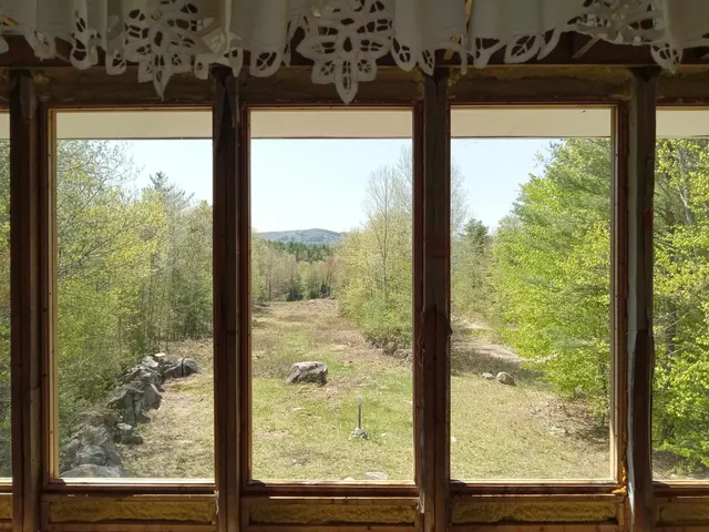 $550,000 | 50 Milford Avenue, Freedom, NH 03836