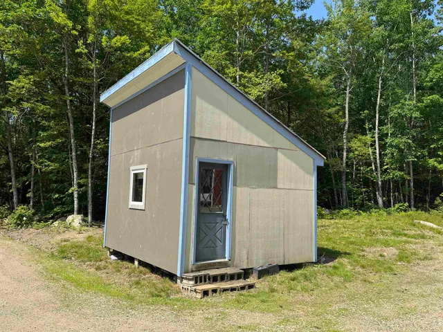 $550,000 | 50 Milford Avenue, Freedom, NH 03836