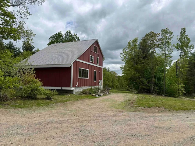 $550,000 | 50 Milford Avenue, Freedom, NH 03836
