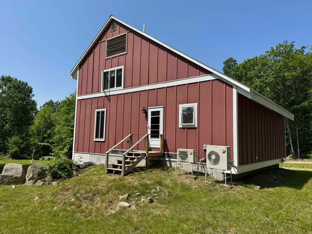 $550,000 | 50 Milford Avenue, Freedom, NH 03836