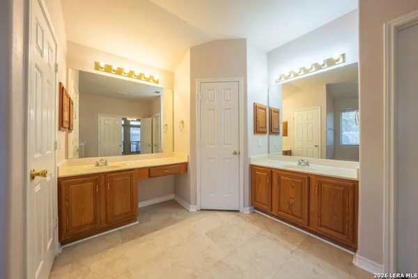 $2,600 | 1435 Bluff Forest, San Antonio, TX 78232