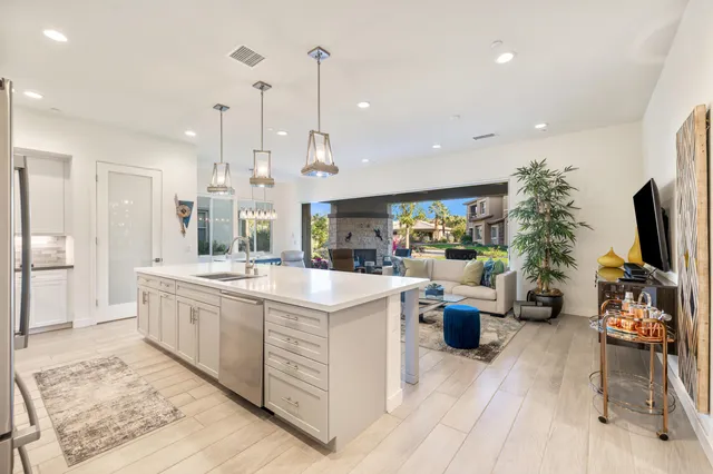 $5,300 | 1701 Retreat Circle, Palm Desert, CA 92260