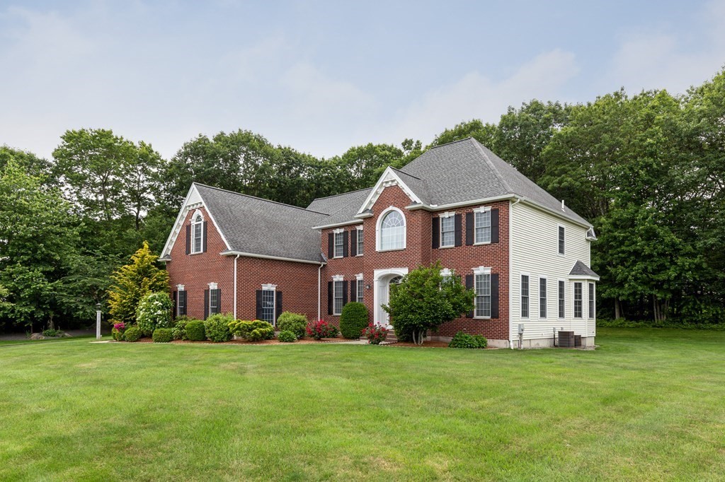 20 Smith Road Hopkinton, MA 01748 - Photo 2 of 37 Gallery Image 2