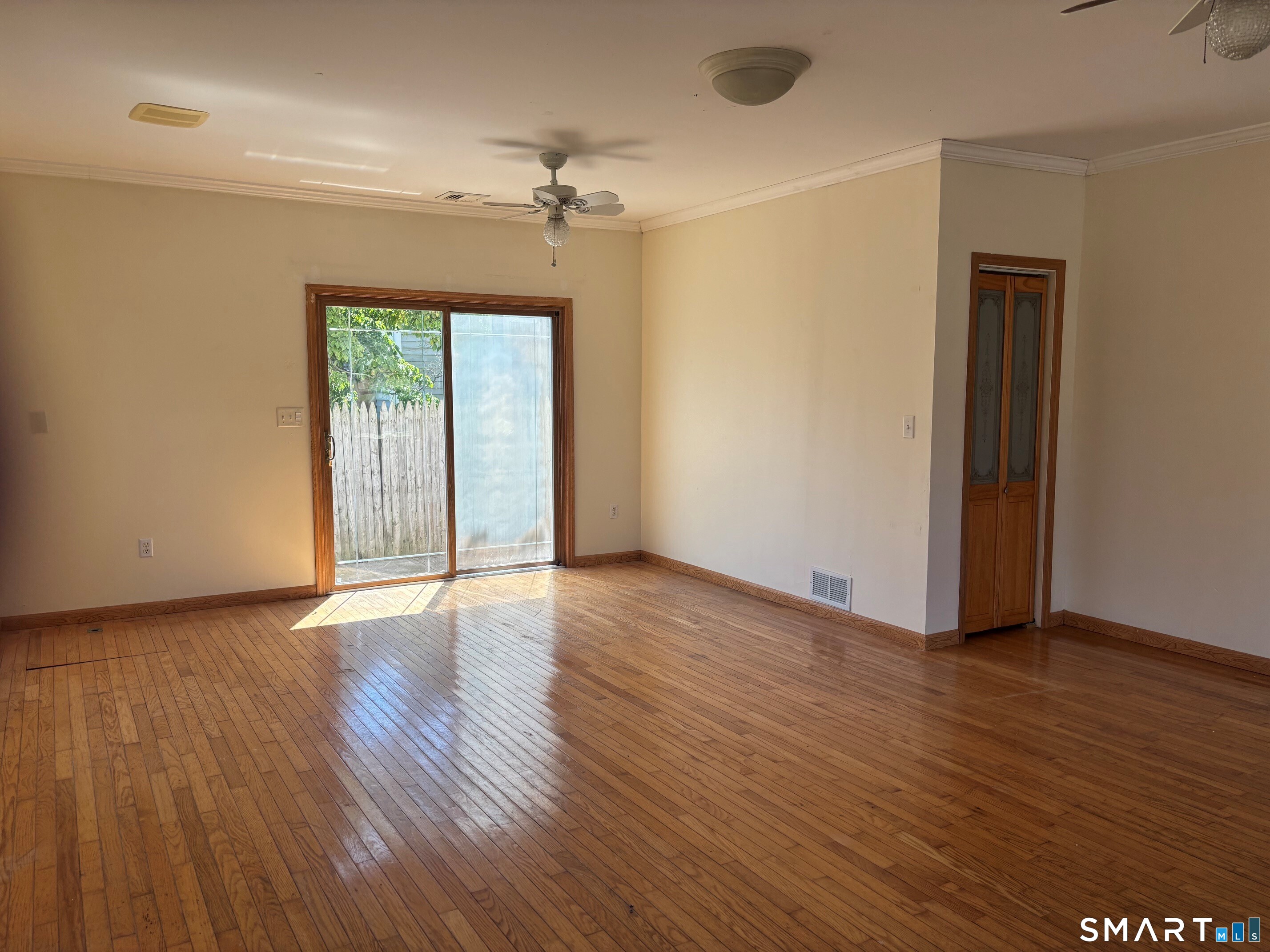 105 Welchs Point Road Milford, CT 06460 - Photo 13 of 24 Gallery Image 13