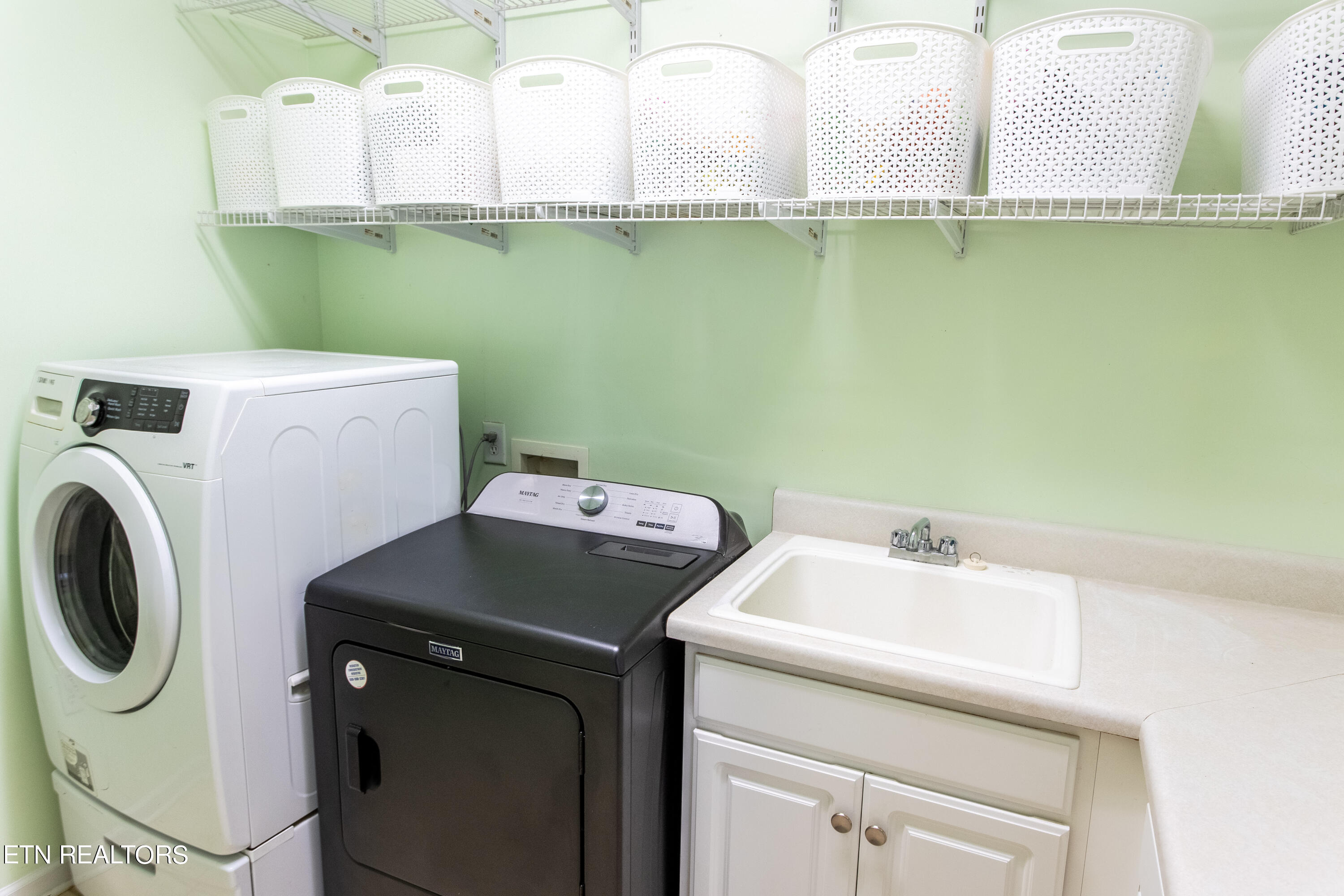 12817 Clear Ridge Road Knoxville, TN 37922 - Photo 14 of 38 Clear Ridge Laundry