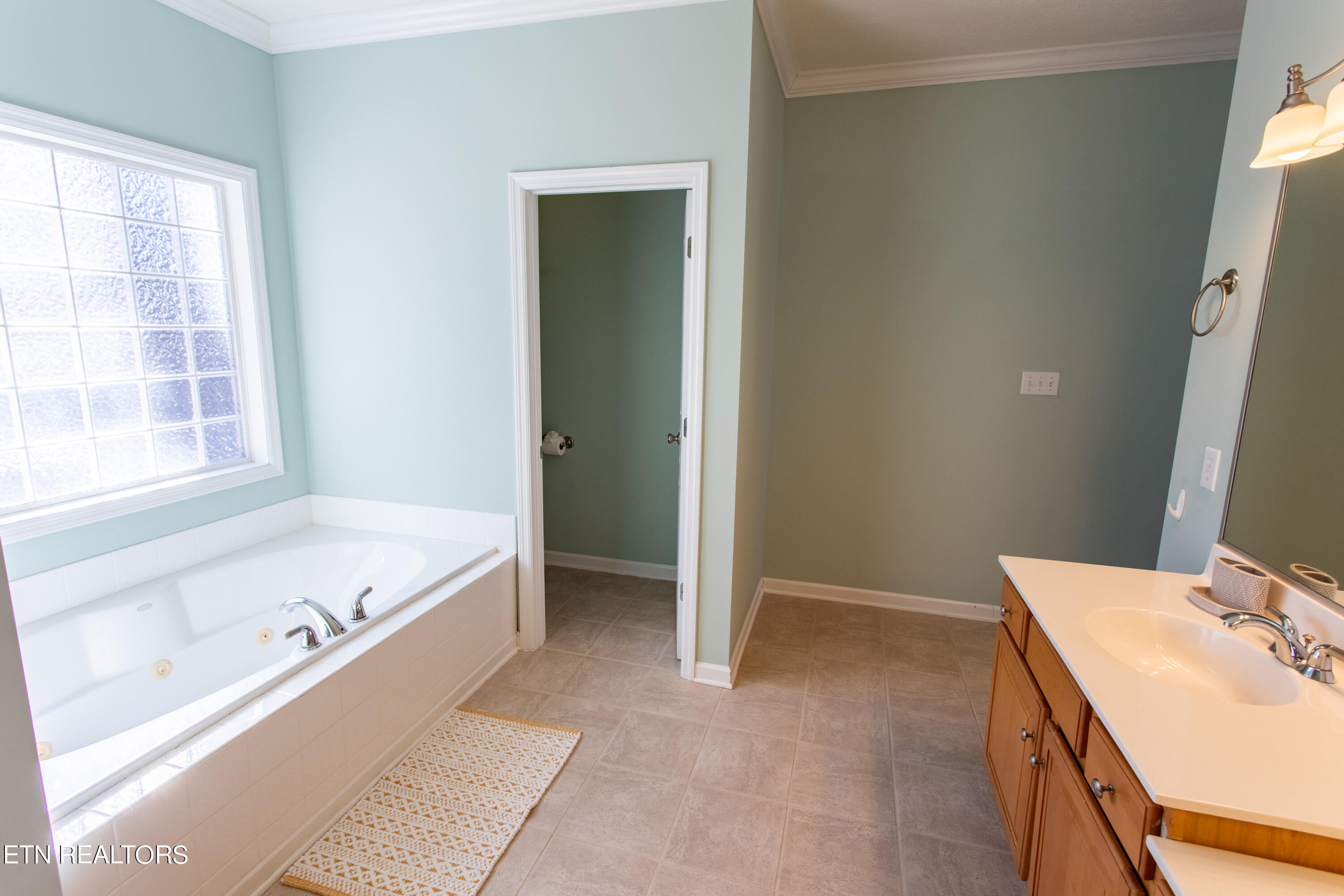 12817 Clear Ridge Road Knoxville, TN 37922 - Photo 19 of 38 Clear Ridge Primary Bath 1