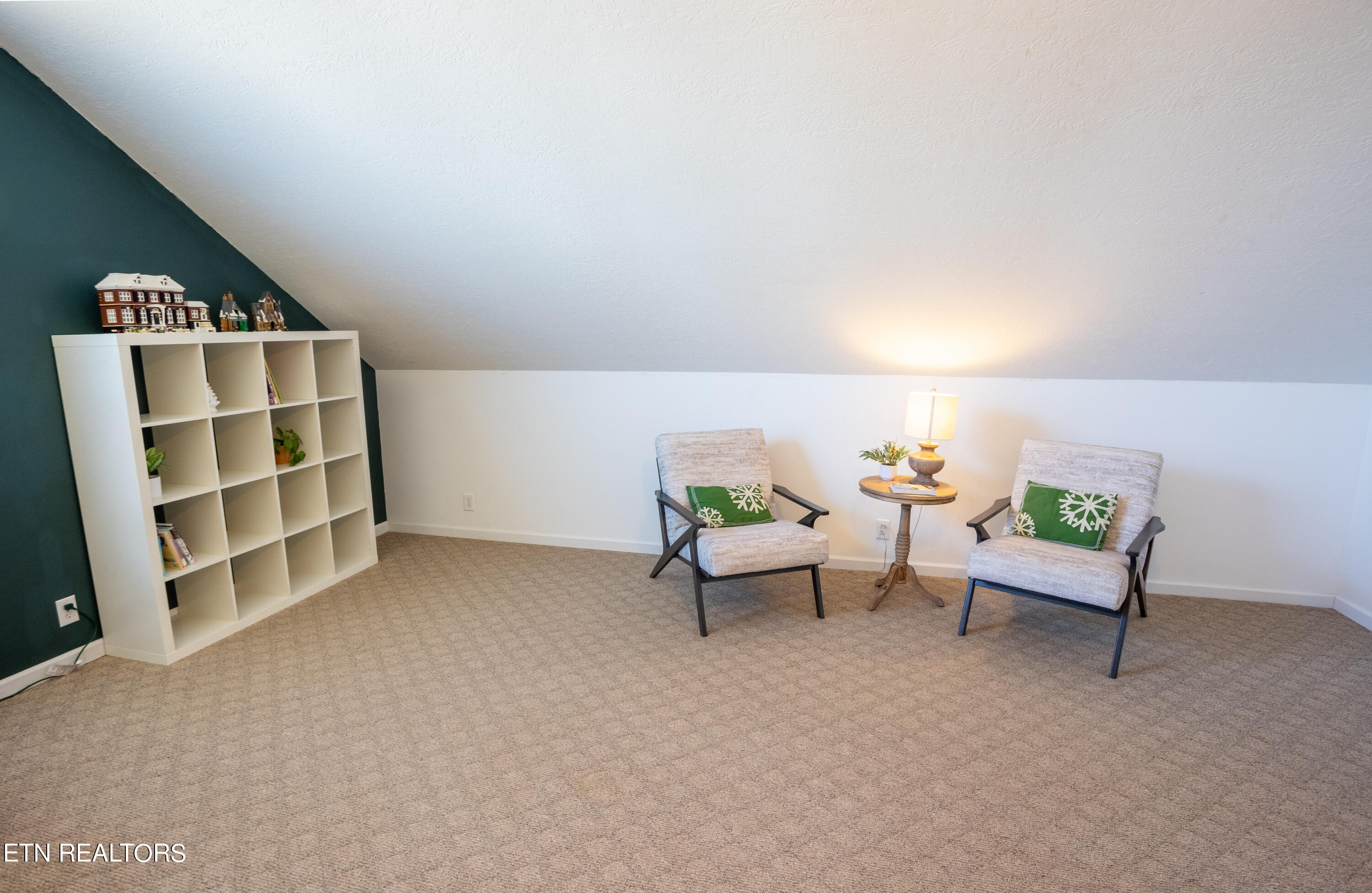 12817 Clear Ridge Road Knoxville, TN 37922 - Photo 30 of 38 Clear Ridge Bonus Seating