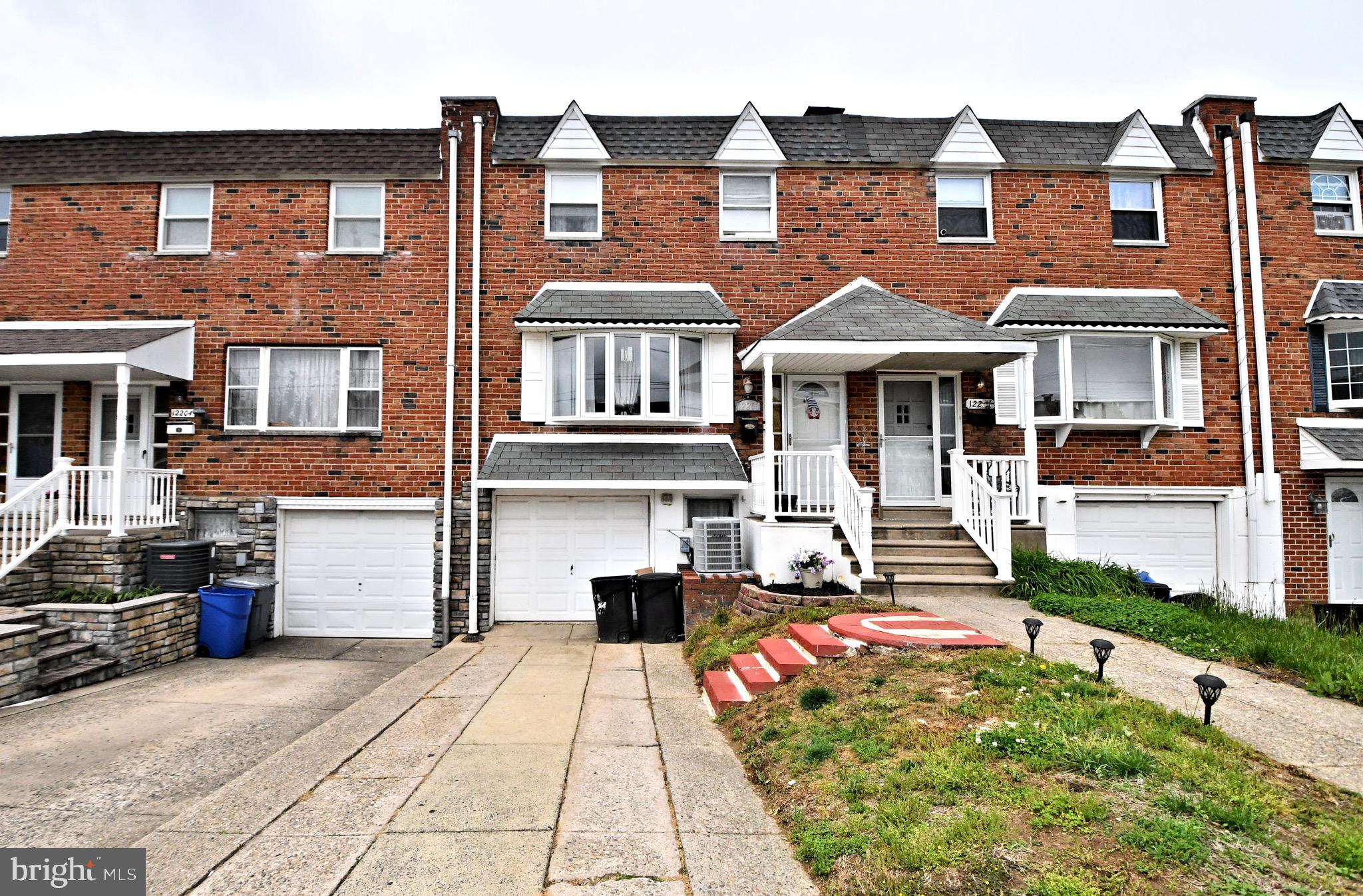12206 Medford Road Philadelphia, PA 19154 - Photo 2 of 39