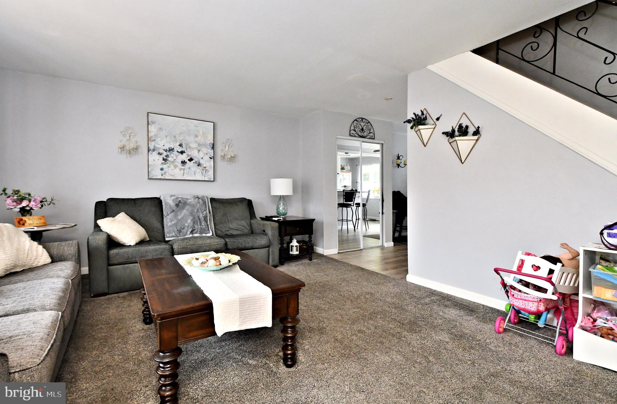 12206 Medford Road Philadelphia, PA 19154 - Photo 5 of 39