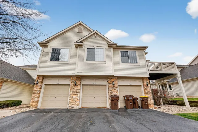 $137,900 | 4538 Hilltop Drive, Loves Park, IL 61111