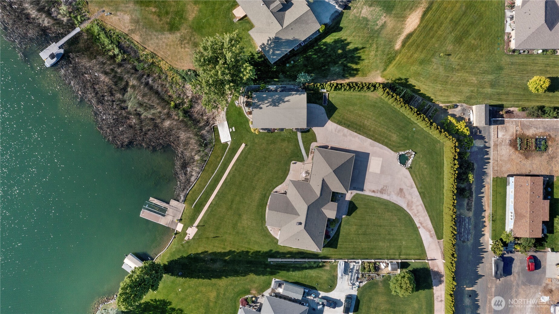 8285 Scott Road Northeast Moses Lake, WA 98837 - Photo 3 of 40 Gallery Image 3