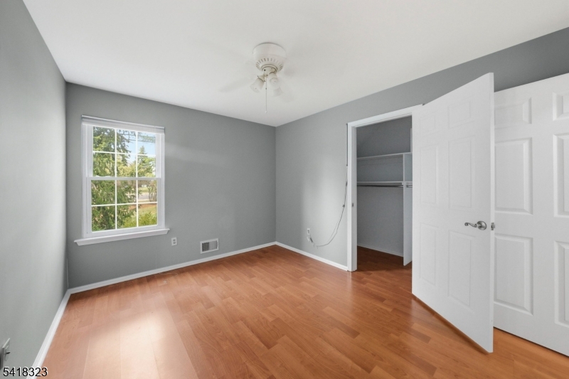 809 Porter Way West Bridgewater, NJ 08807 - Photo 14 of 33