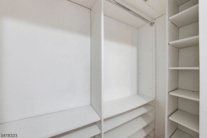 809 Porter Way West Bridgewater, NJ 08807 - Photo 18 of 33