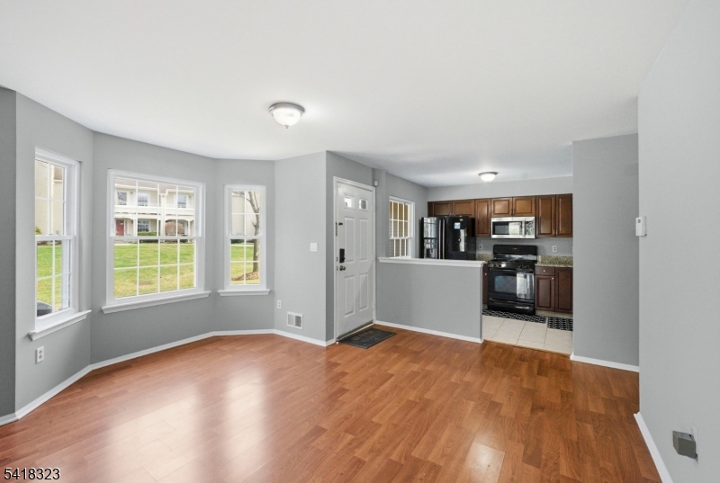 809 Porter Way West Bridgewater, NJ 08807 - Photo 8 of 33