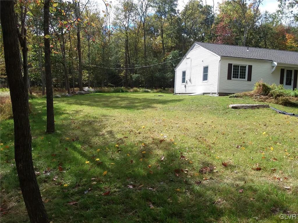 687 White Oak Road Cresco, PA 18326 - Photo 36 of 38 Gallery Image 36