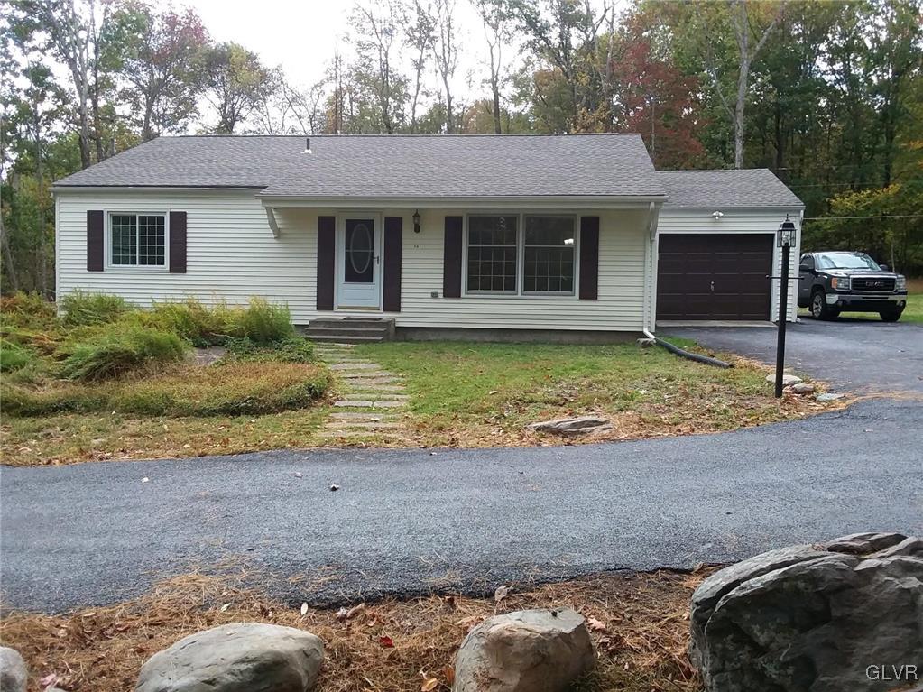 687 White Oak Road Cresco, PA 18326 - Photo 4 of 38 Gallery Image 4
